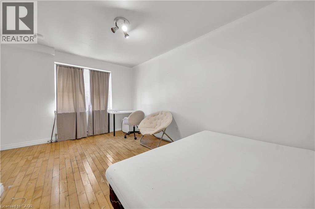 24 Columbia Street W, Waterloo, Ontario  N2L 3K3 - Photo 6 - 40802085