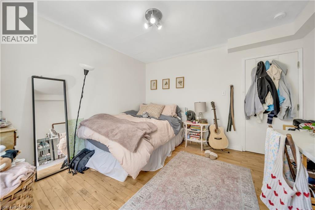 24 Columbia Street W, Waterloo, Ontario  N2L 3K3 - Photo 8 - 40802085