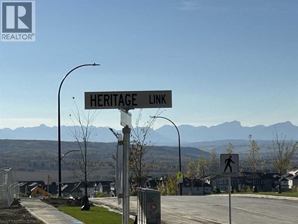 3 Heritage Link, Cochrane, Alberta  T4C 2J8 - Photo 20 - A2248829