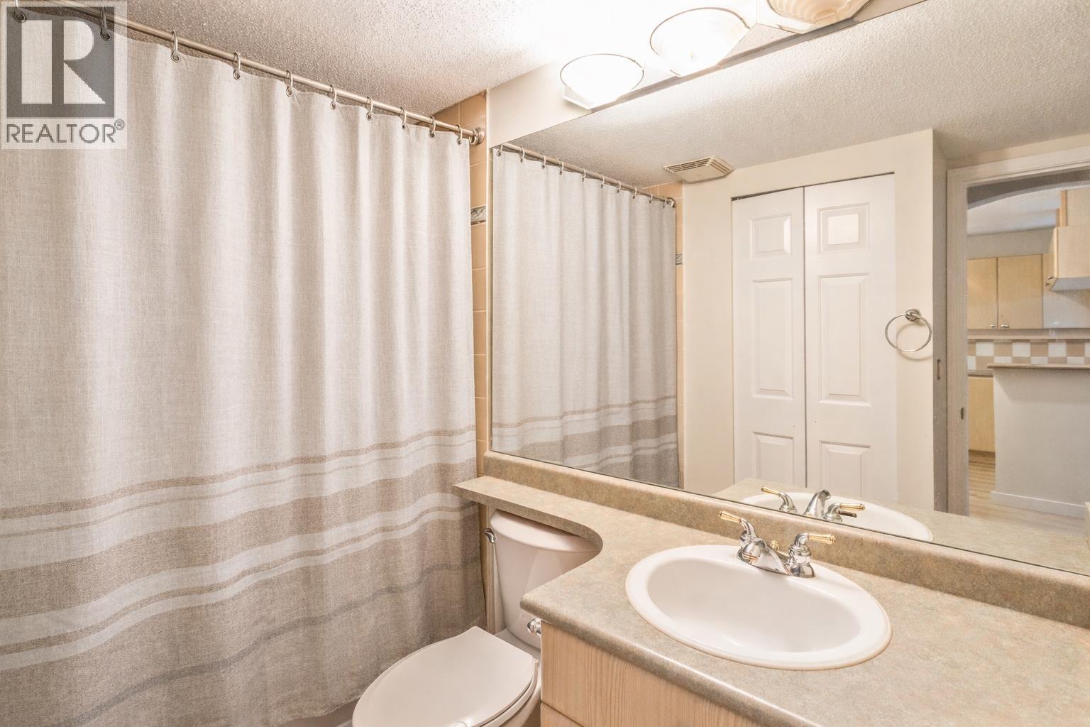 Listing Picture 20 of 32 : 237 5600 ANDREWS ROAD, Richmond / 烈治文 - 魯藝地產 Yvonne Lu Group - MLS Medallion Club Member