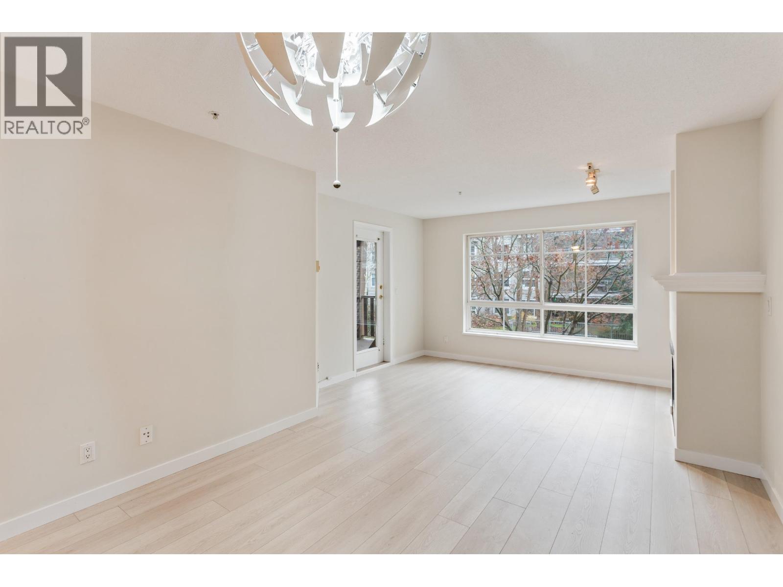 Listing Picture 10 of 32 : 237 5600 ANDREWS ROAD, Richmond / 烈治文 - 魯藝地產 Yvonne Lu Group - MLS Medallion Club Member