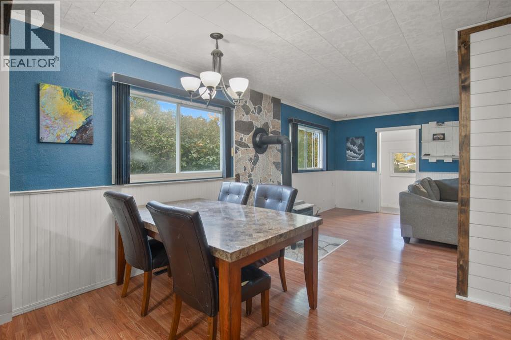 2027 19 Avenue, Bowden, Alberta  T0M 0K0 - Photo 11 - A2268315