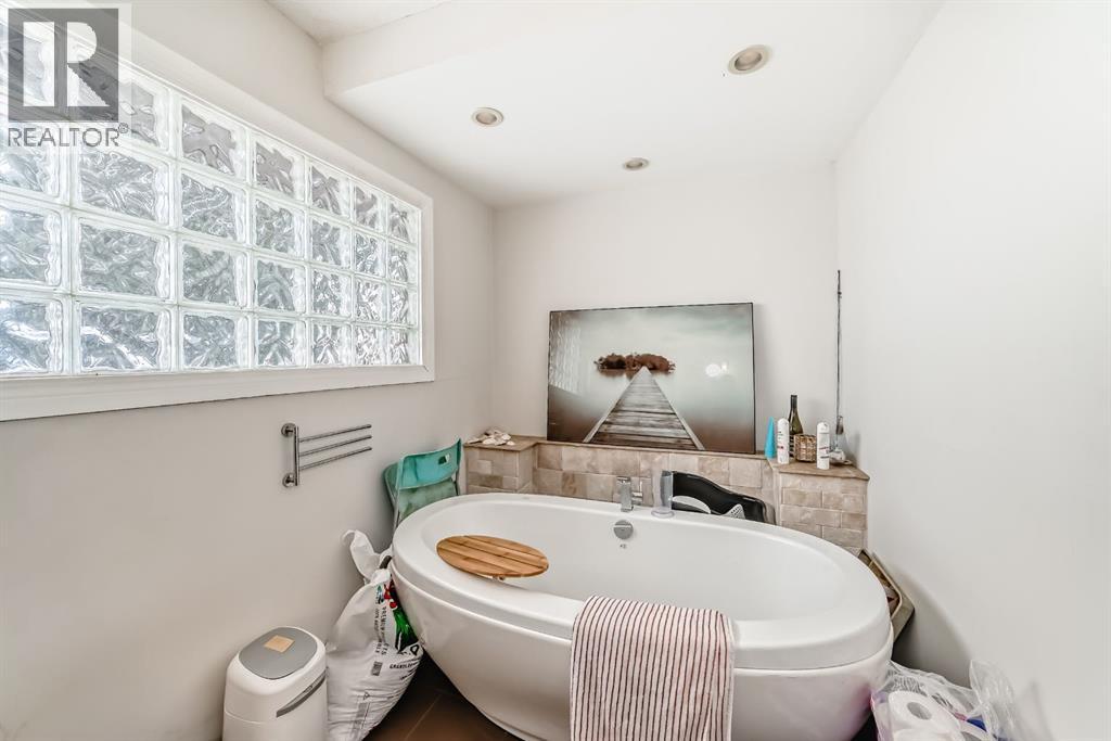 176 Hendon Drive Nw, Calgary, Alberta  T2K 1Z1 - Photo 23 - A2281337