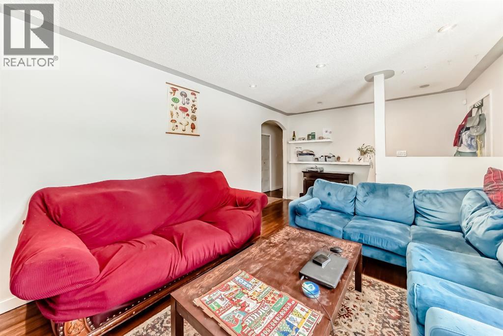 176 Hendon Drive Nw, Calgary, Alberta  T2K 1Z1 - Photo 6 - A2281337