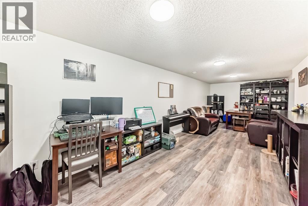 176 Hendon Drive Nw, Calgary, Alberta  T2K 1Z1 - Photo 26 - A2281337