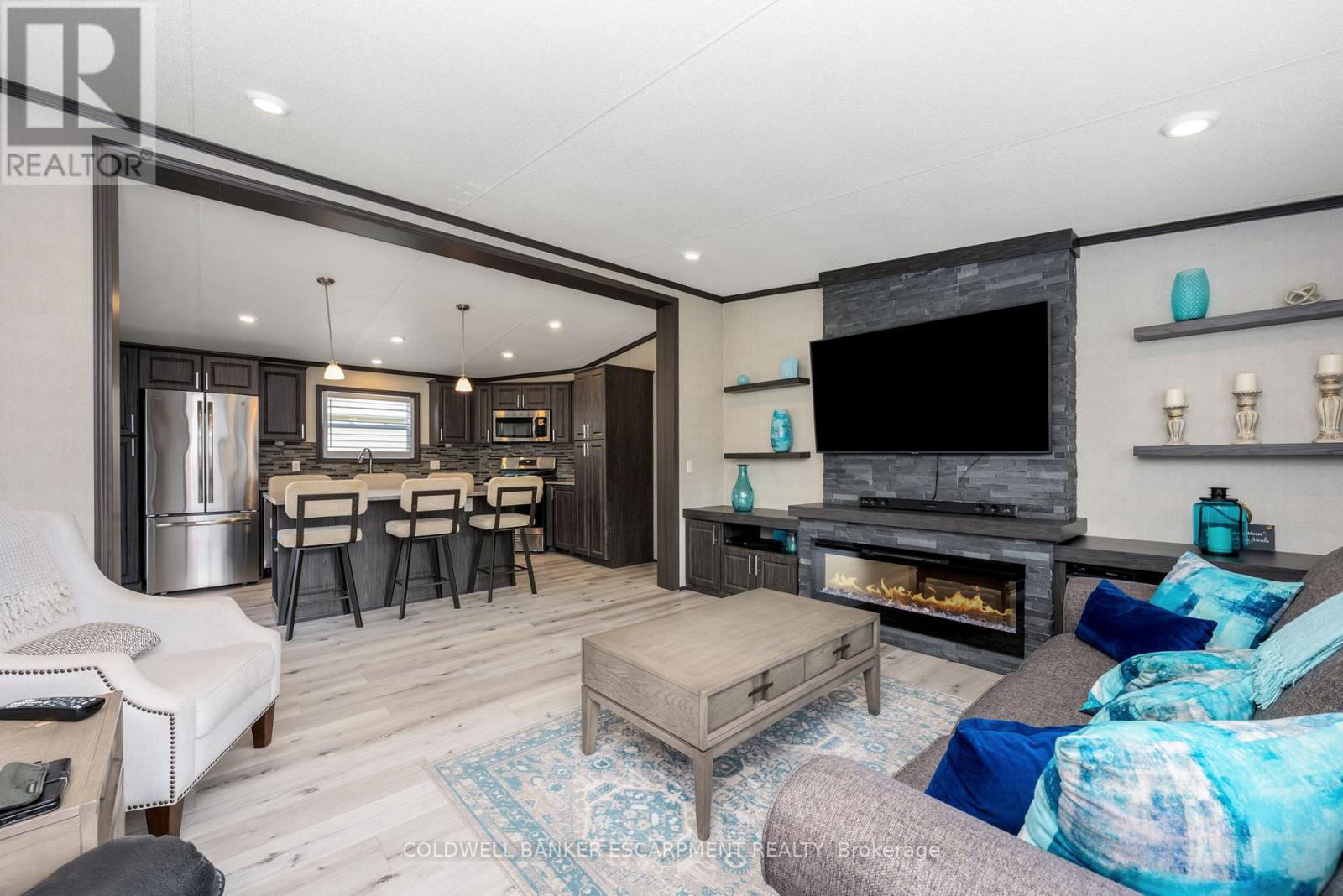 8 Hill - 4449 Milburough Line, Burlington, Ontario  L7P 0C5 - Photo 4 - W12465733