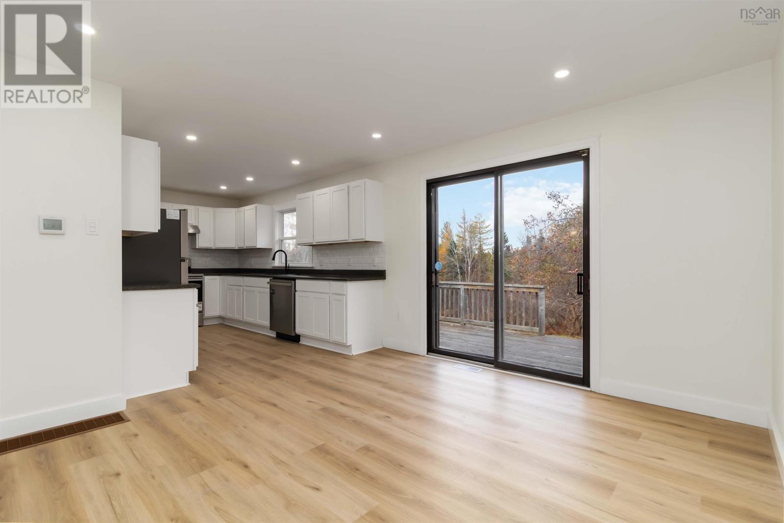 27 Countway Road, Chester Basin, Nova Scotia  B0J 1K0 - Photo 5 - 202527742