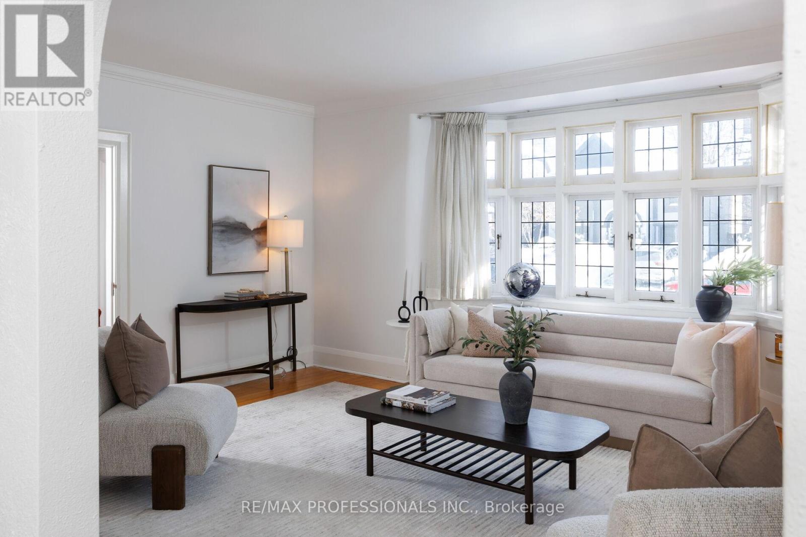 50 Wendover Road, Toronto, Ontario  M8X 2L3 - Photo 10 - W12745016