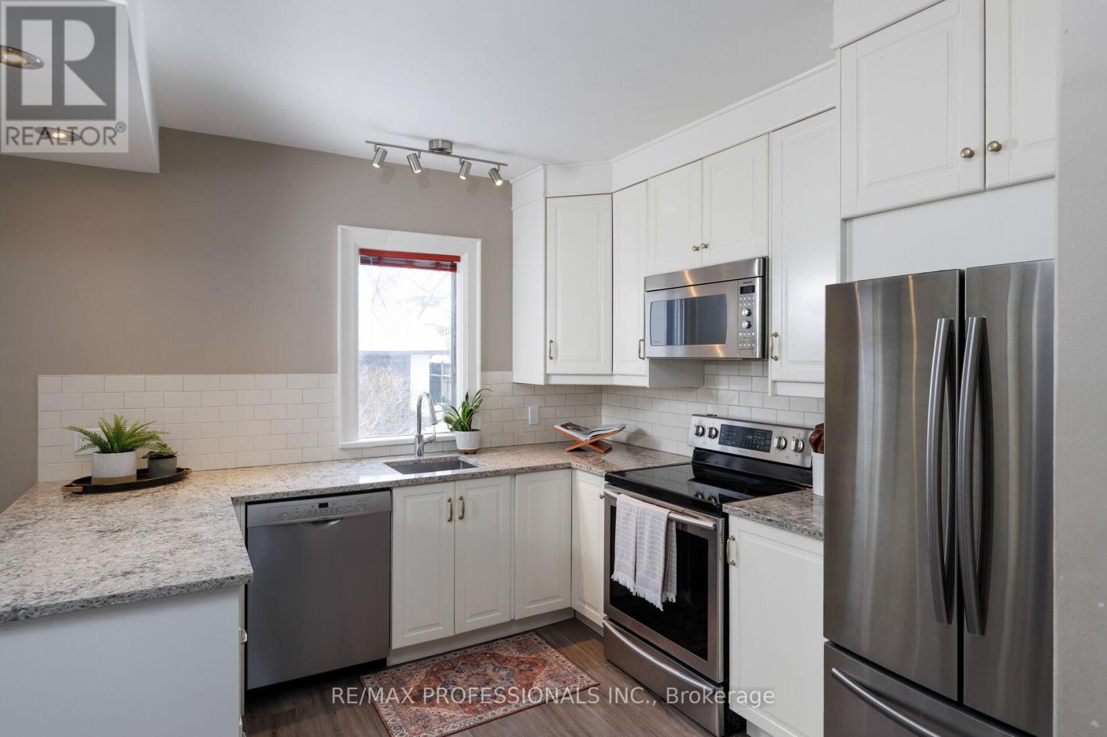 50 Wendover Road, Toronto, Ontario  M8X 2L3 - Photo 26 - W12745016
