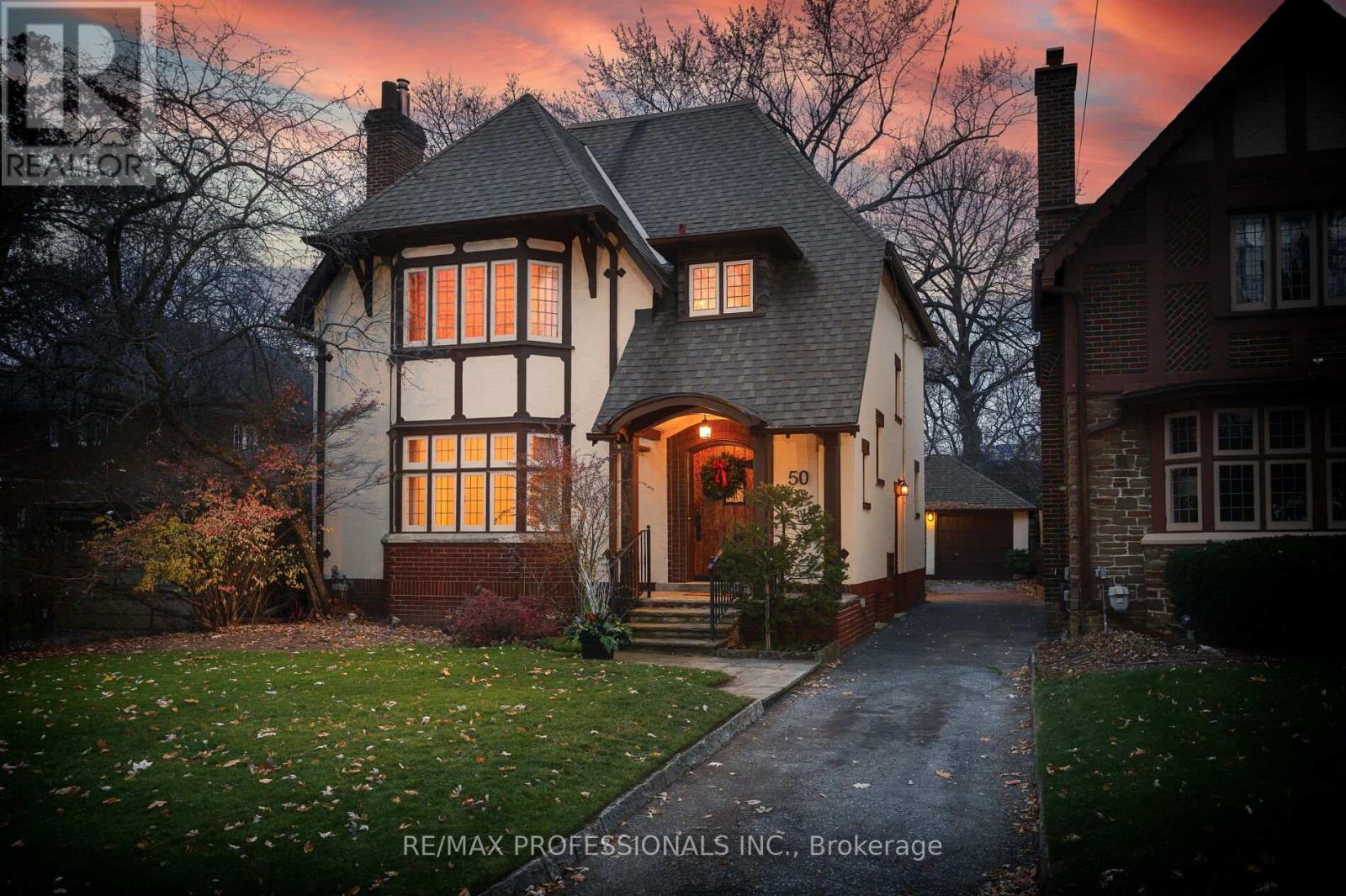 50 Wendover Road, Toronto, Ontario  M8X 2L3 - Photo 3 - W12745016