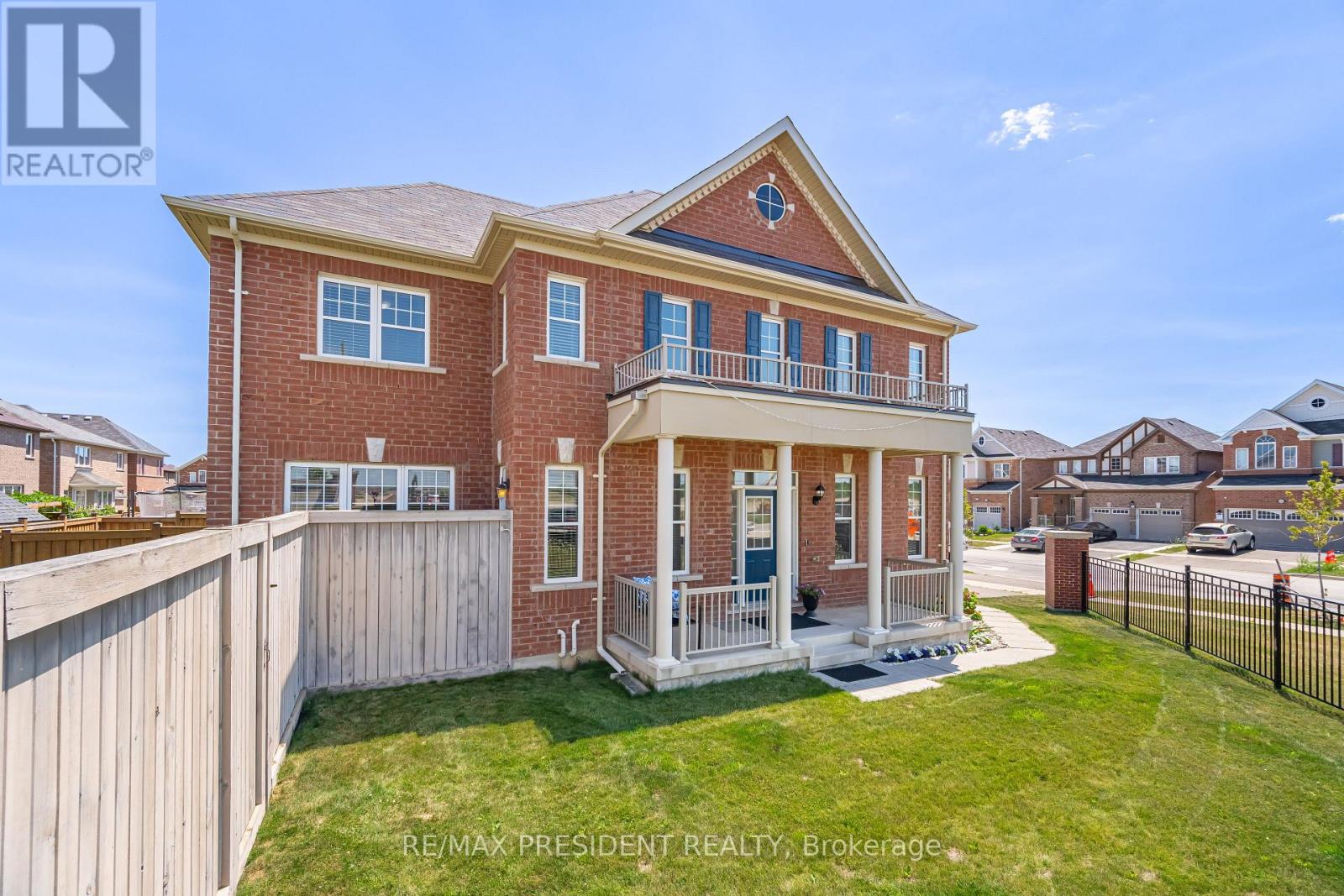581 Edenbrook Hill Drive, Brampton, Ontario  L7A 4T4 - Photo 4 - W12745024