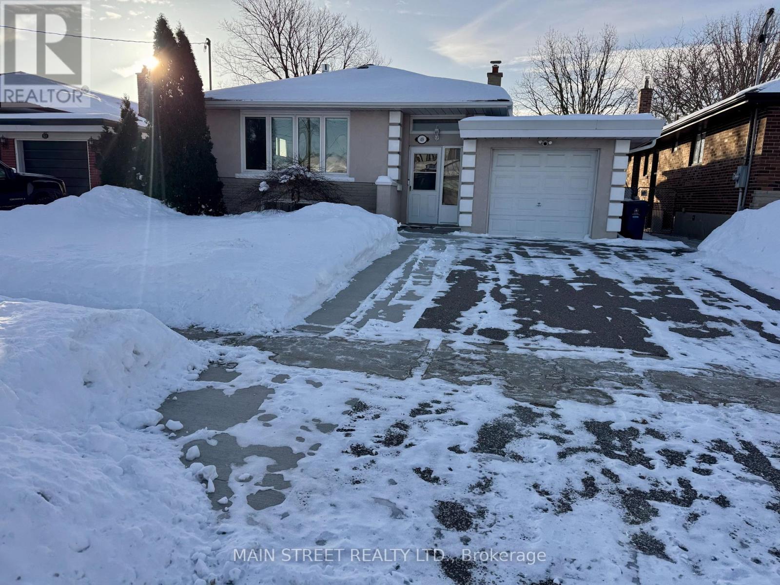 49 POYNTER DRIVE, Toronto, Ontario