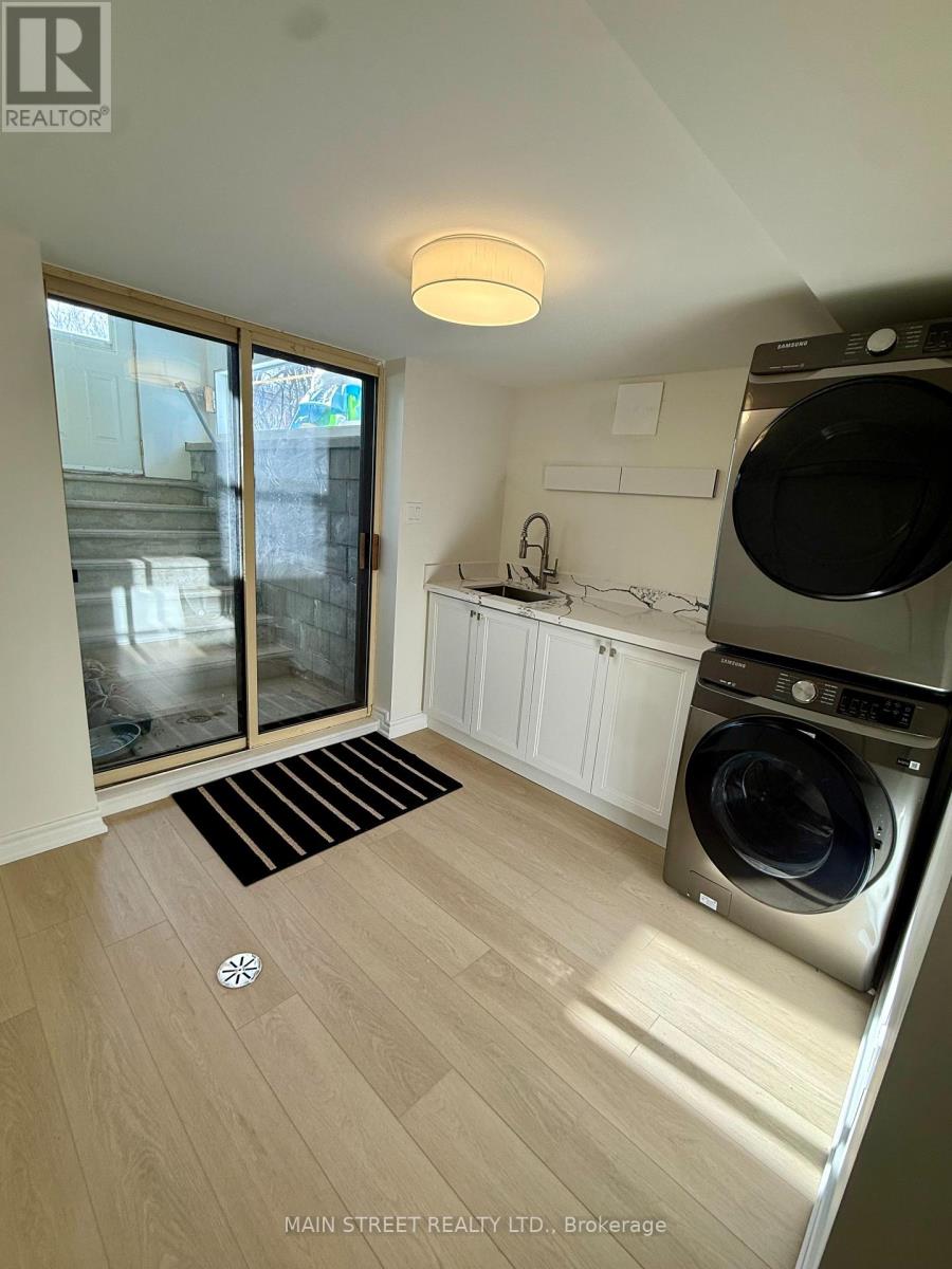 49 Poynter Drive, Toronto, Ontario  M9R 1L3 - Photo 19 - W12745038