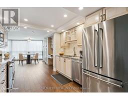 405 - 2010 ISLINGTON AVENUE, Toronto, Ontario