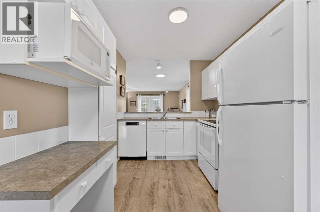 16, 103 Fairways Drive Nw, Airdrie, Alberta  T4B 2Y5 - Photo 13 - A2281183