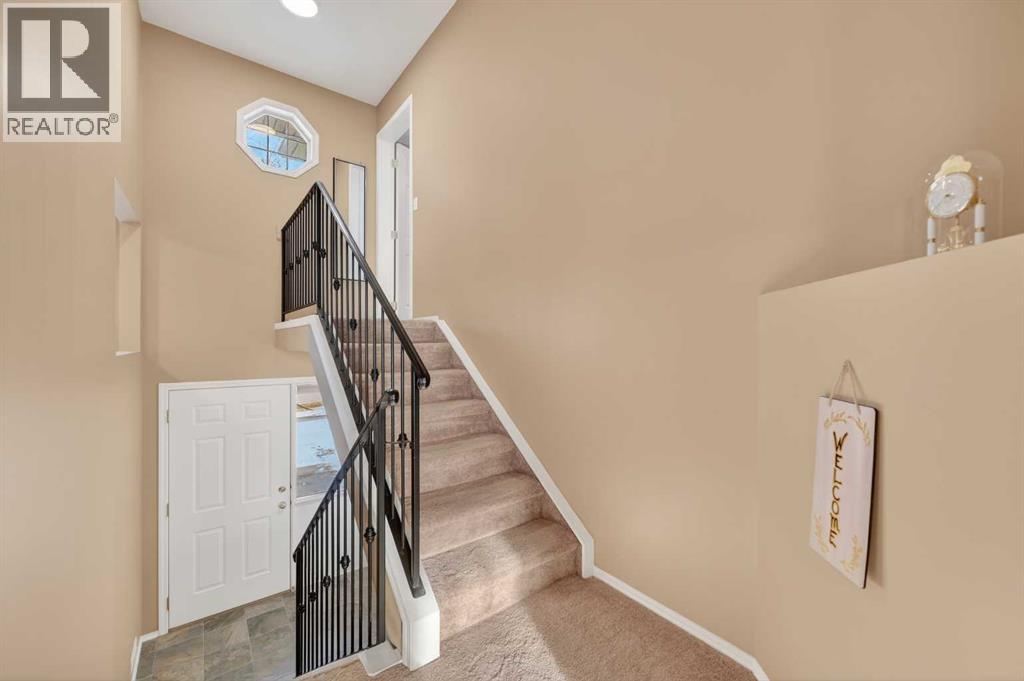 16, 103 Fairways Drive Nw, Airdrie, Alberta  T4B 2Y5 - Photo 4 - A2281183