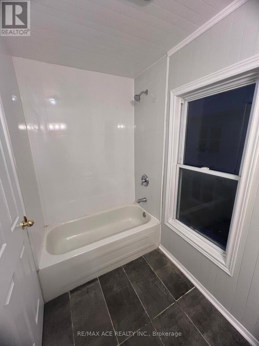 5671-5673 Desson Avenue, Niagara Falls, Ontario  L2G 3T3 - Photo 17 - X12745048