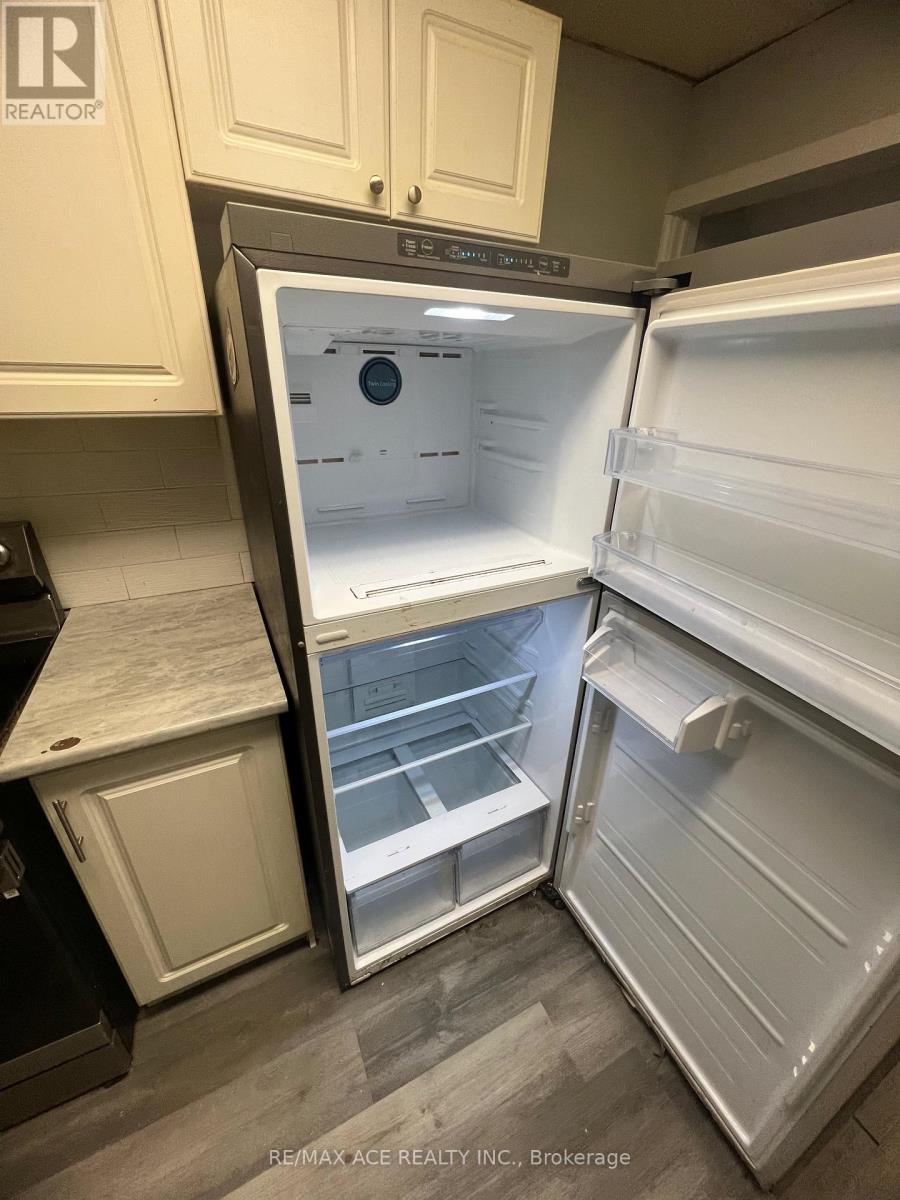 5671-5673 Desson Avenue, Niagara Falls, Ontario  L2G 3T3 - Photo 7 - X12745048