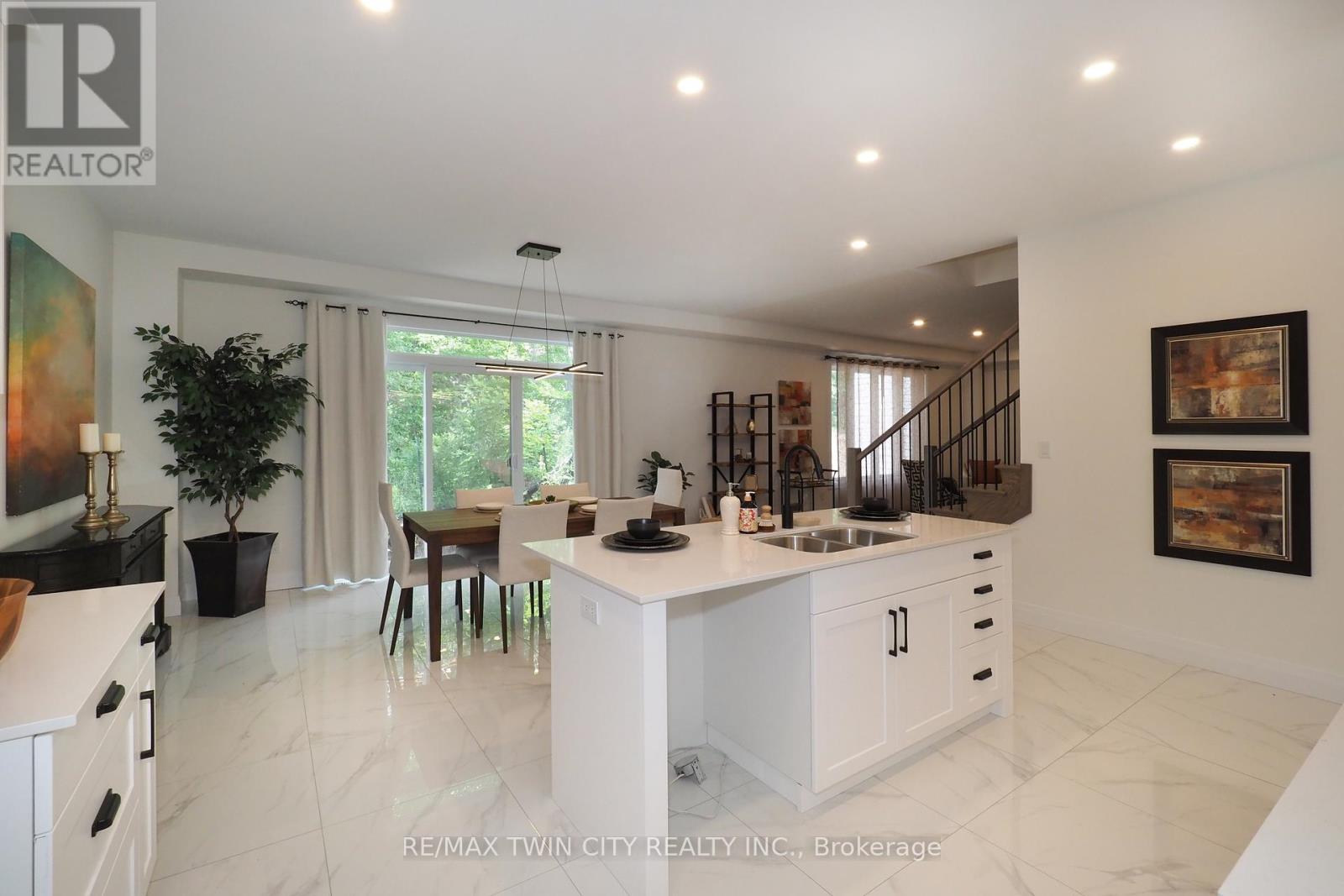 217 Jeffrey Place, Kitchener, Ontario  N2C 2T7 - Photo 16 - X12745054