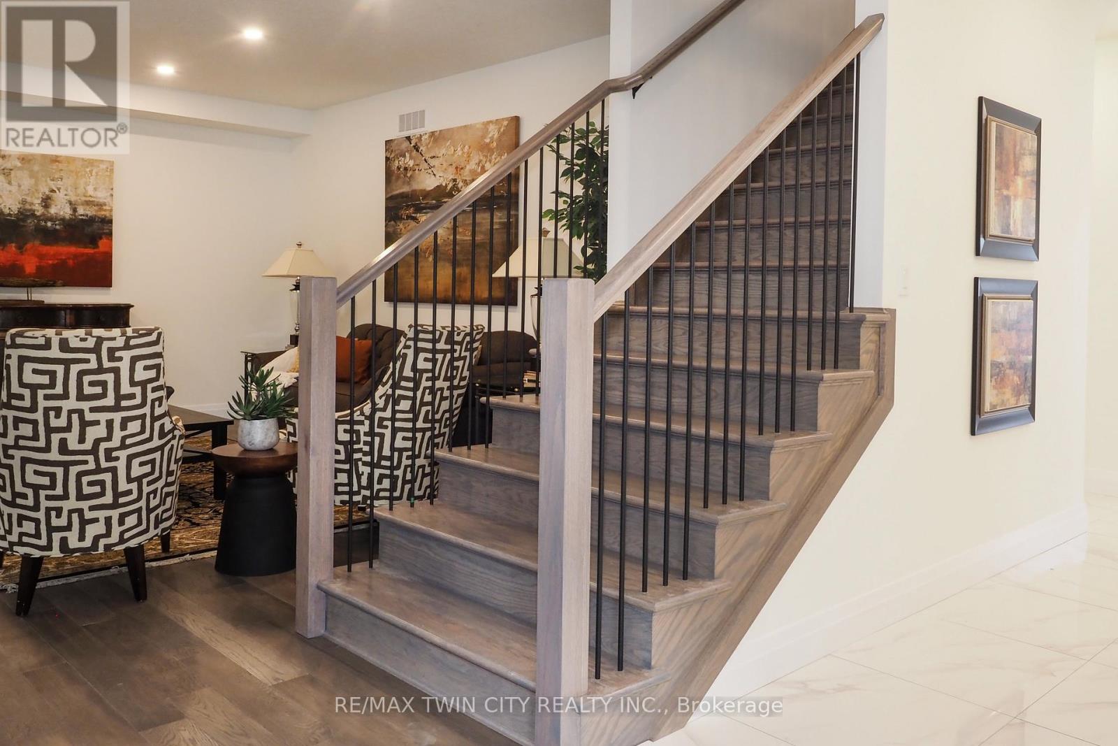 217 Jeffrey Place, Kitchener, Ontario  N2C 2T7 - Photo 22 - X12745054