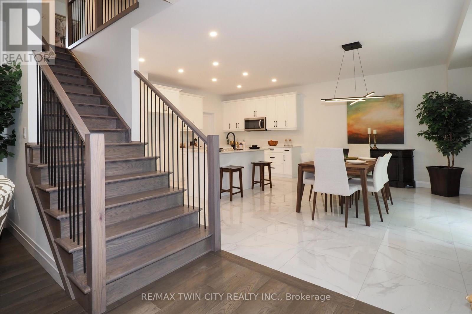 217 Jeffrey Place, Kitchener, Ontario  N2C 2T7 - Photo 28 - X12745054