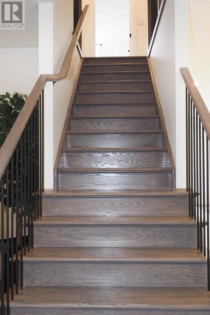 217 Jeffrey Place, Kitchener, Ontario  N2C 2T7 - Photo 29 - X12745054