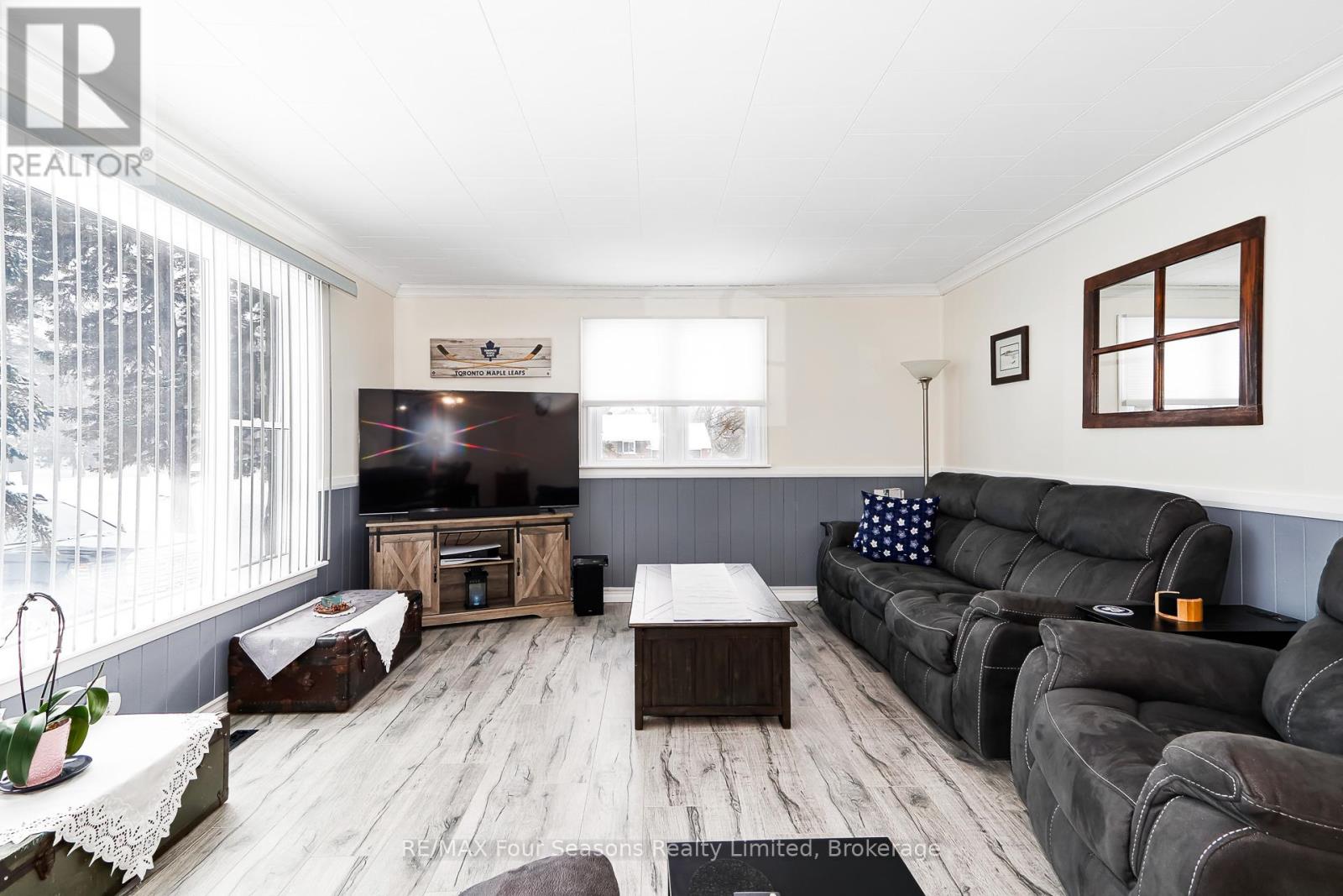 222 Charles Street, Clearview, Ontario  L0M 1S0 - Photo 12 - S12745072