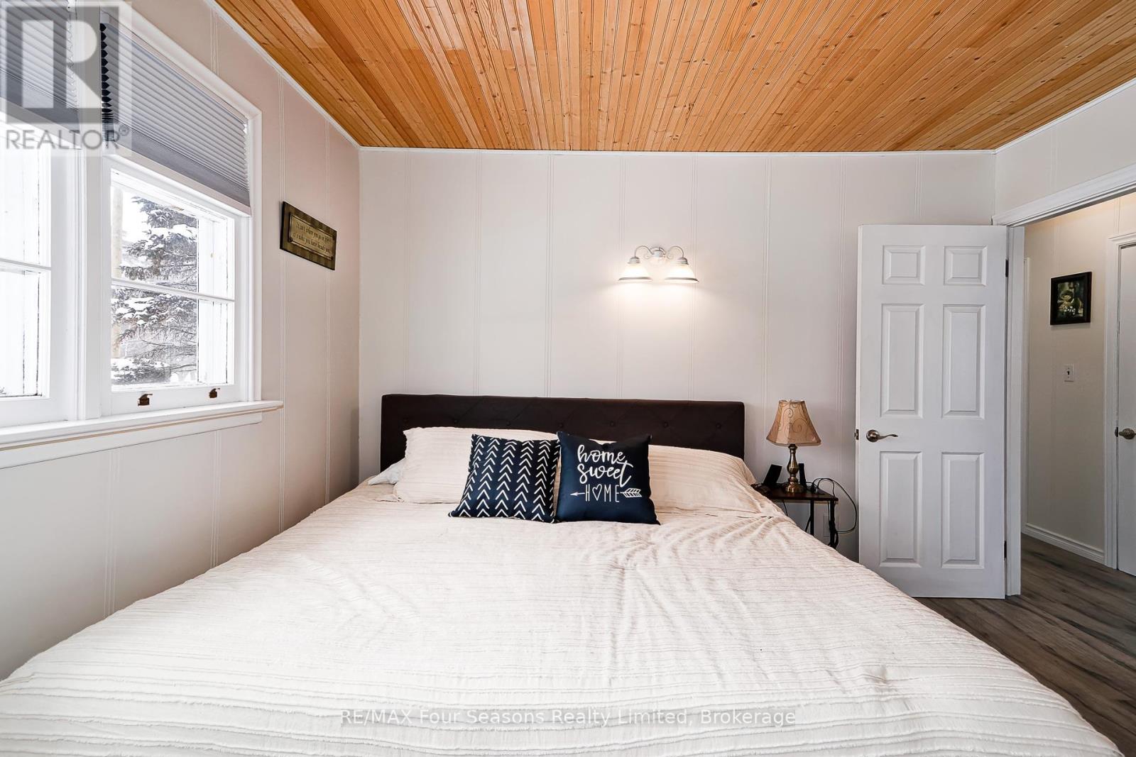 222 Charles Street, Clearview, Ontario  L0M 1S0 - Photo 21 - S12745072