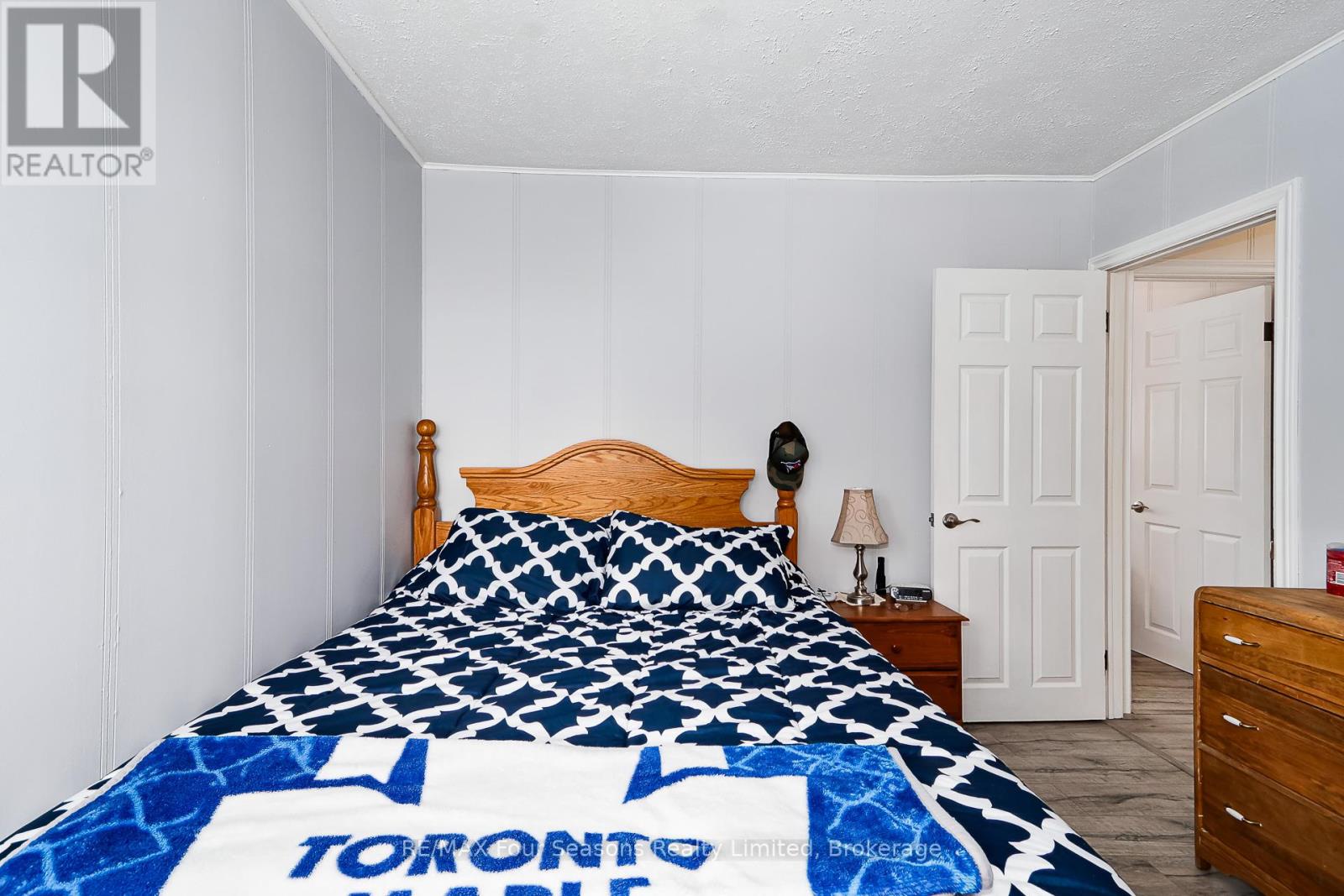 222 Charles Street, Clearview, Ontario  L0M 1S0 - Photo 24 - S12745072