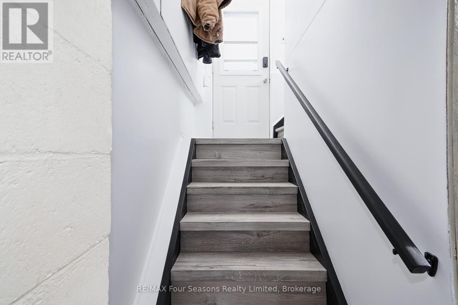 222 Charles Street, Clearview, Ontario  L0M 1S0 - Photo 27 - S12745072