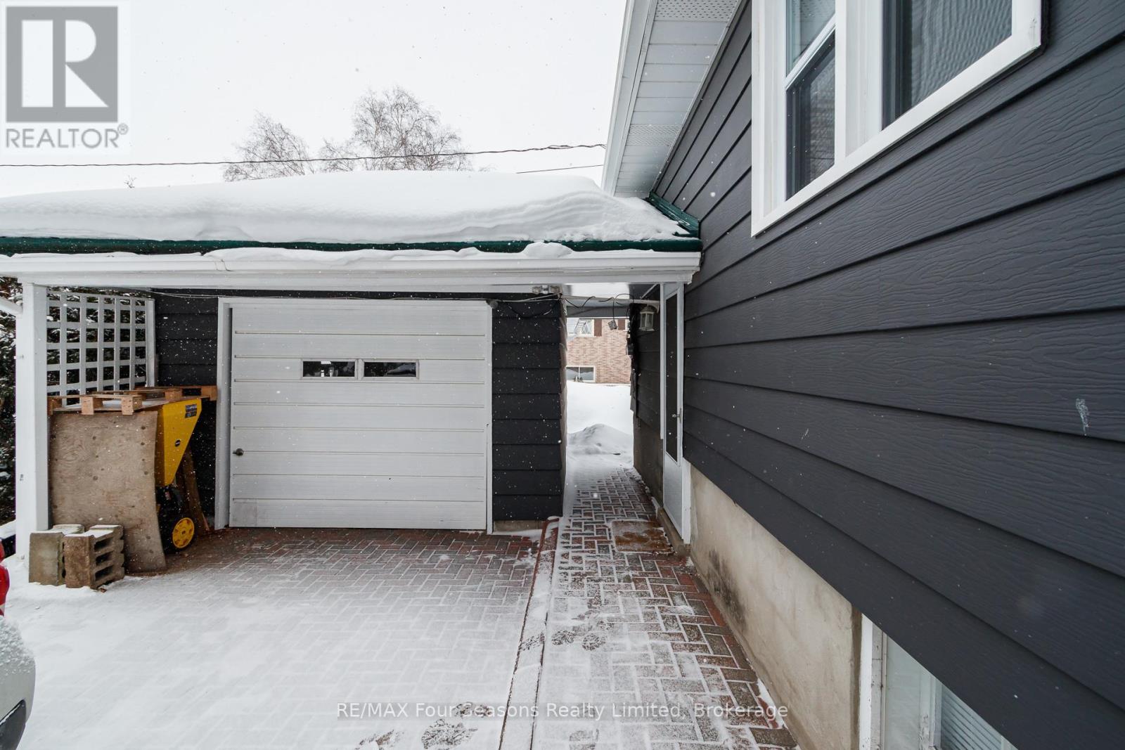 222 Charles Street, Clearview, Ontario  L0M 1S0 - Photo 32 - S12745072