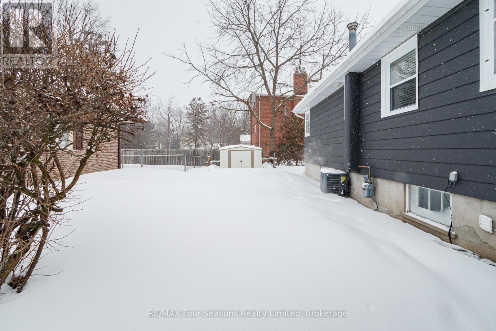 222 Charles Street, Clearview, Ontario  L0M 1S0 - Photo 34 - S12745072