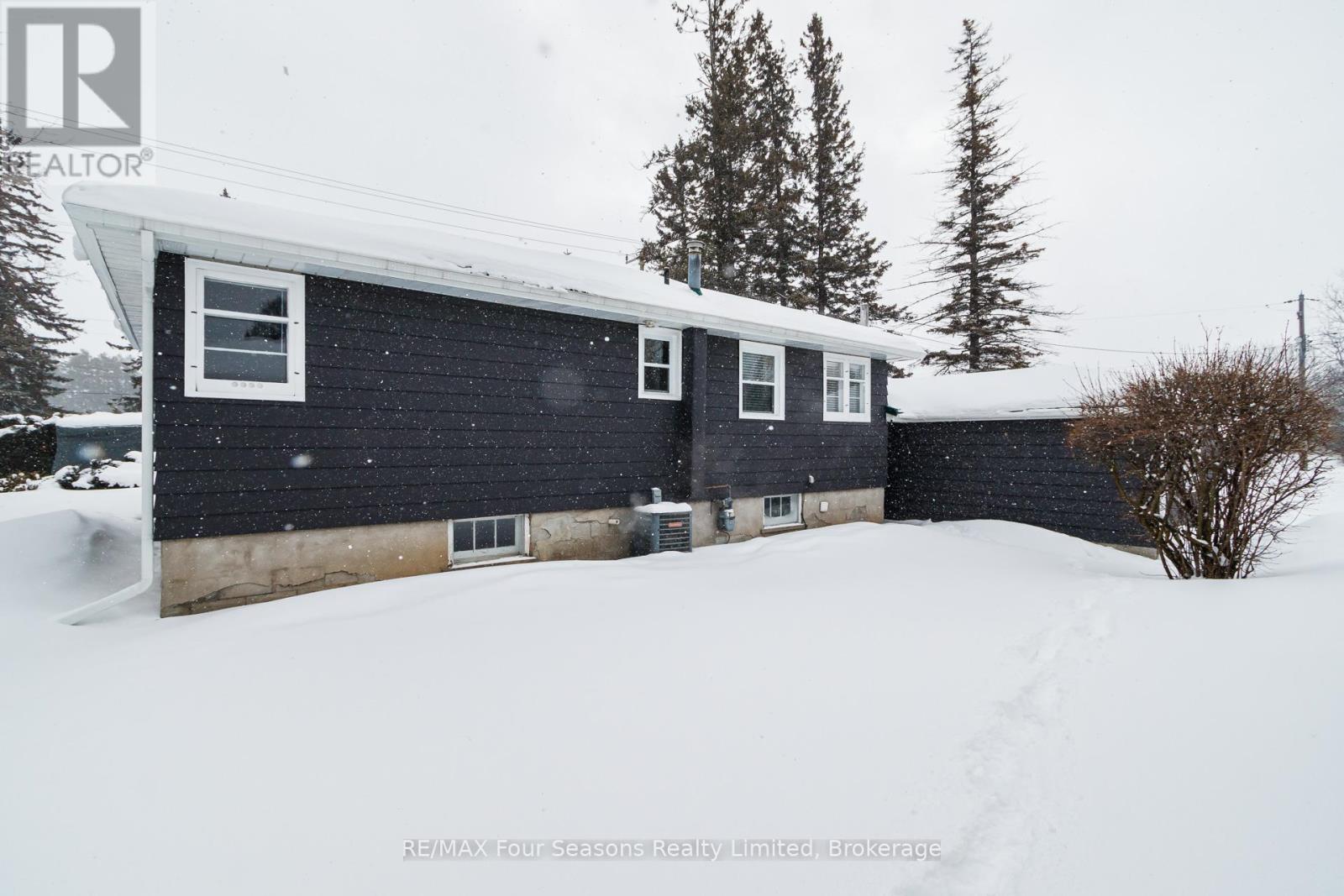 222 Charles Street, Clearview, Ontario  L0M 1S0 - Photo 37 - S12745072