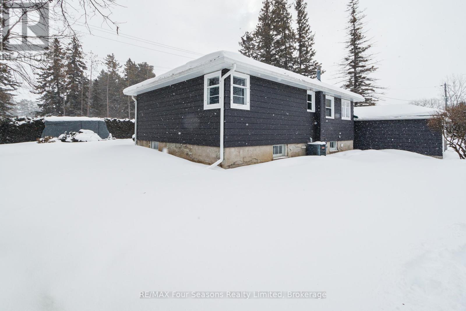 222 Charles Street, Clearview, Ontario  L0M 1S0 - Photo 38 - S12745072