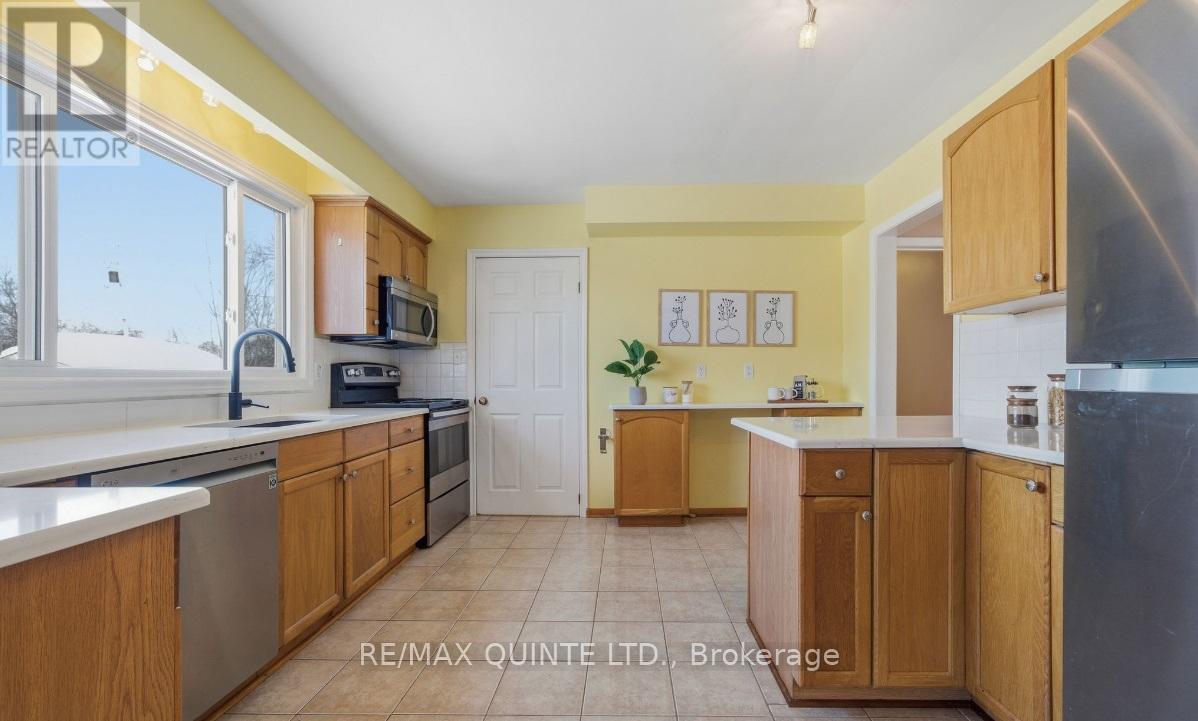 10 Dorthy Drive, Quinte West, Ontario  K8V 5P5 - Photo 15 - X12745062