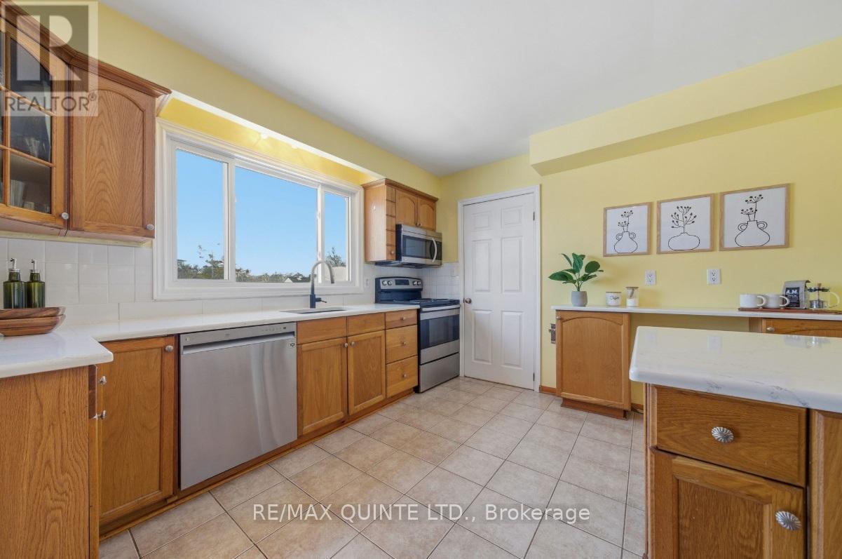 10 Dorthy Drive, Quinte West, Ontario  K8V 5P5 - Photo 16 - X12745062