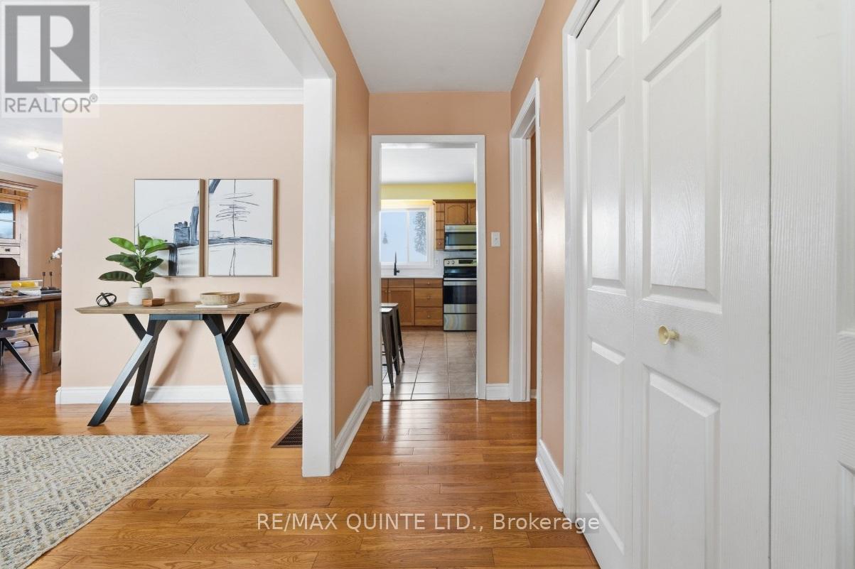 10 Dorthy Drive, Quinte West, Ontario  K8V 5P5 - Photo 4 - X12745062