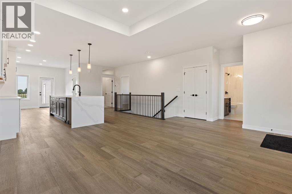 6303 26 Avenue, Camrose, Alberta  T4V 5J6 - Photo 4 - A2184410