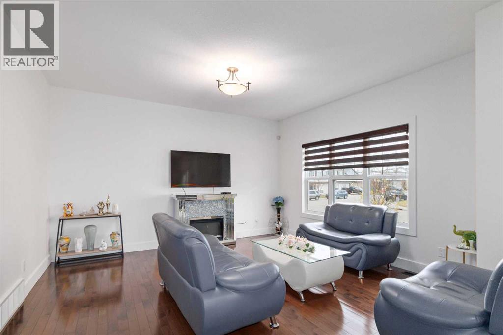 110 Merganser Crescent, Fort Mcmurray, Alberta  T9K 0S5 - Photo 4 - A2282342