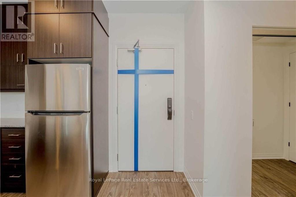 420 - 95 Dundas Street W, Oakville, Ontario  L6M 5N4 - Photo 10 - W12745092