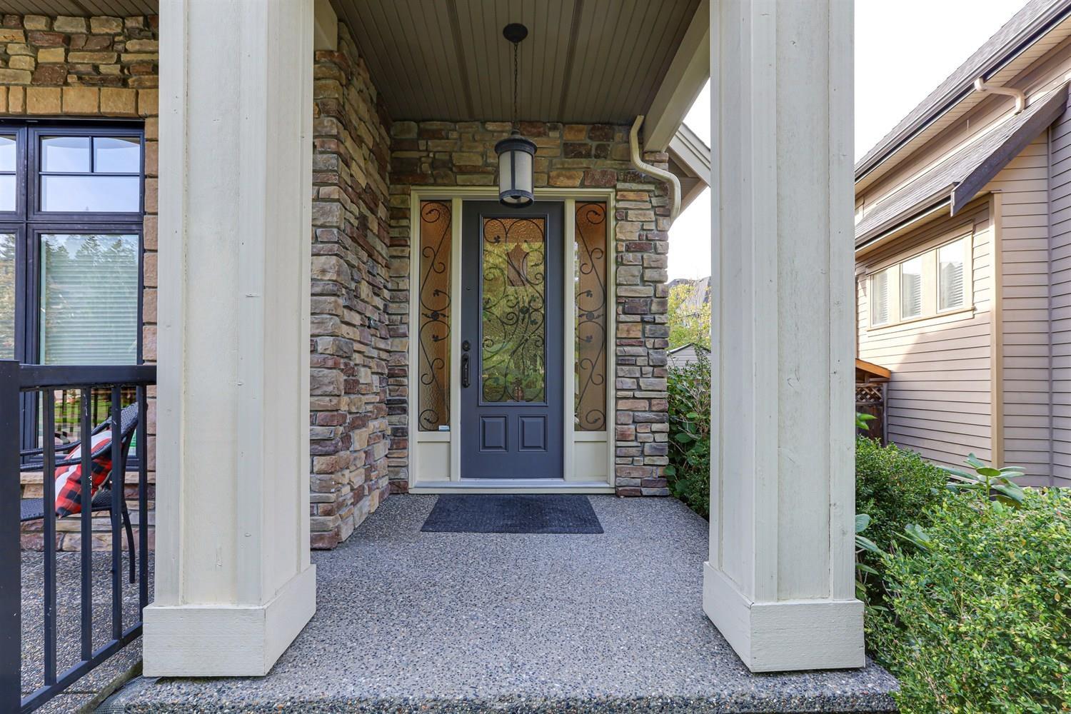 2767 162 Street, Surrey, British Columbia  V8S 8E4 - Photo 2 - R3080003