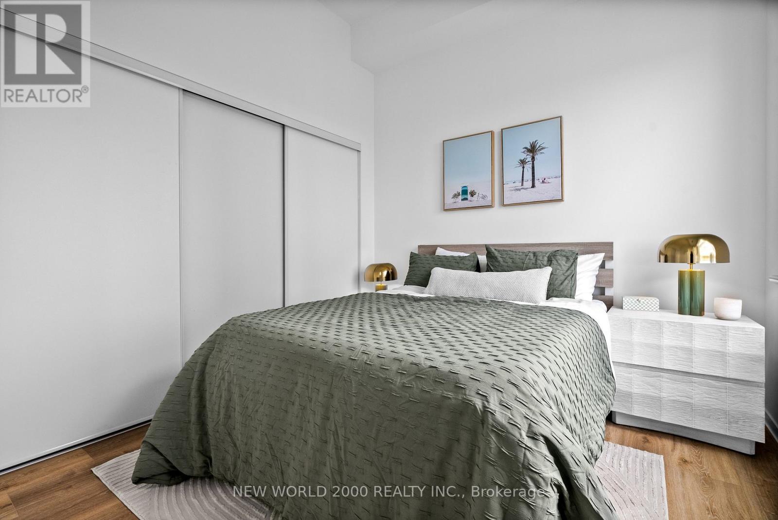 2011 - 101 Roehampton Avenue, Toronto, Ontario  M4P 2W2 - Photo 15 - C12745064