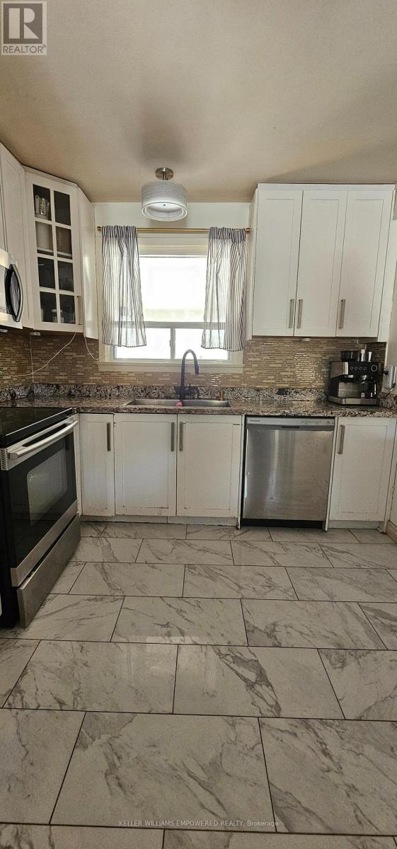 52 Endsleigh Crescent, Toronto, Ontario  M2J 3N6 - Photo 9 - C12745116