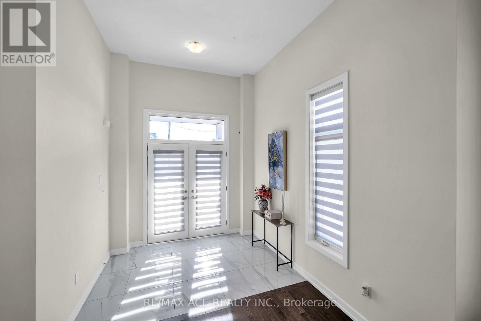 945 Rexton Drive, Oshawa, Ontario  L1L 0V1 - Photo 4 - E12745086