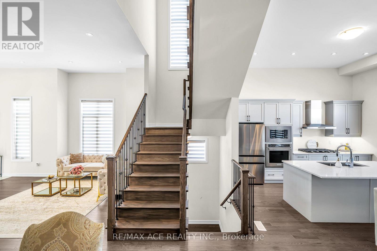 945 Rexton Drive, Oshawa, Ontario  L1L 0V1 - Photo 8 - E12745086