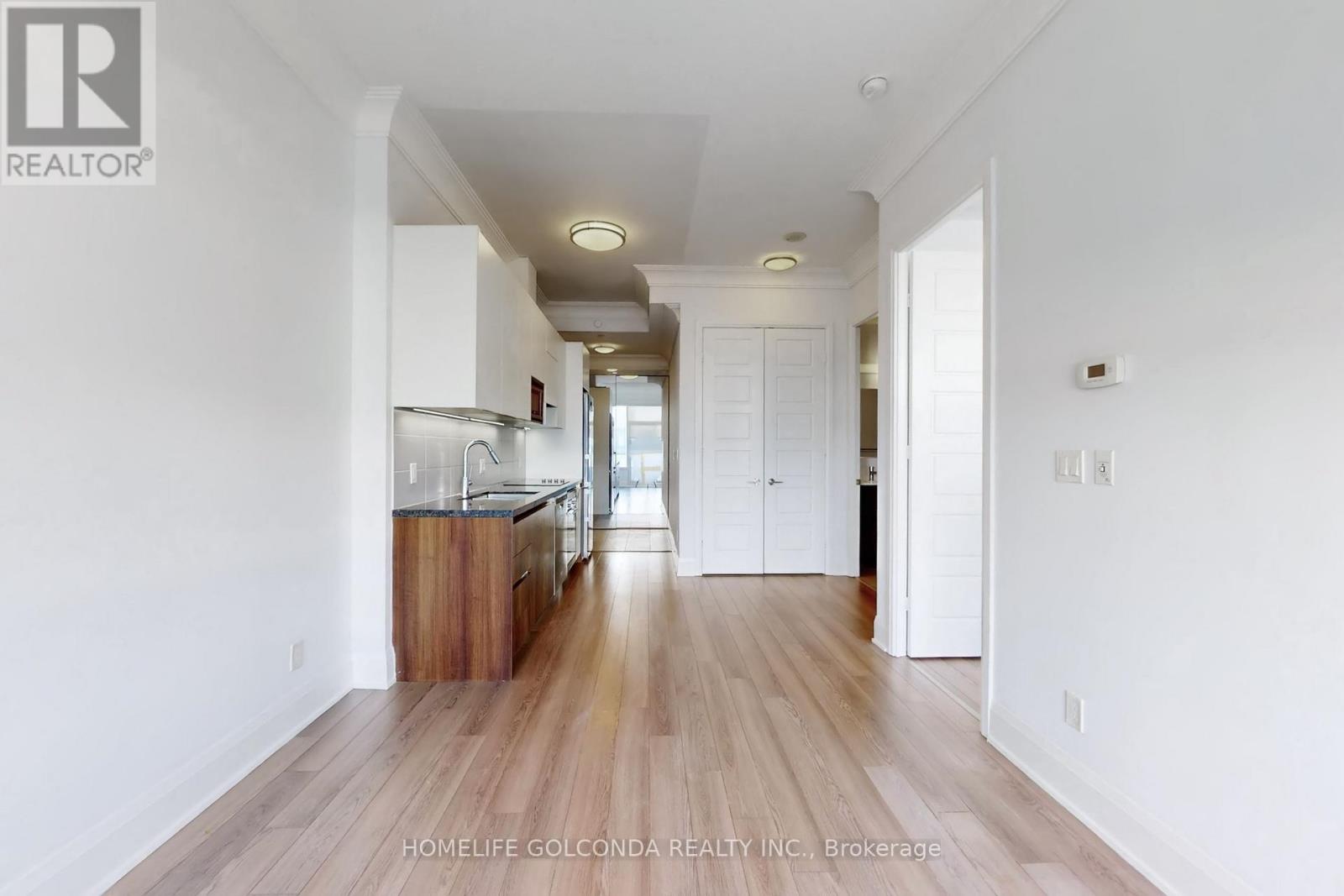 901 - 15 Water Walk Drive, Markham, Ontario  L6G 0G2 - Photo 10 - N12745066