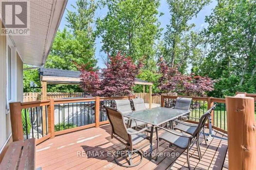 1139 Belle Aire Beach Road, Innisfil, Ontario  L0L 1C0 - Photo 2 - N12745138