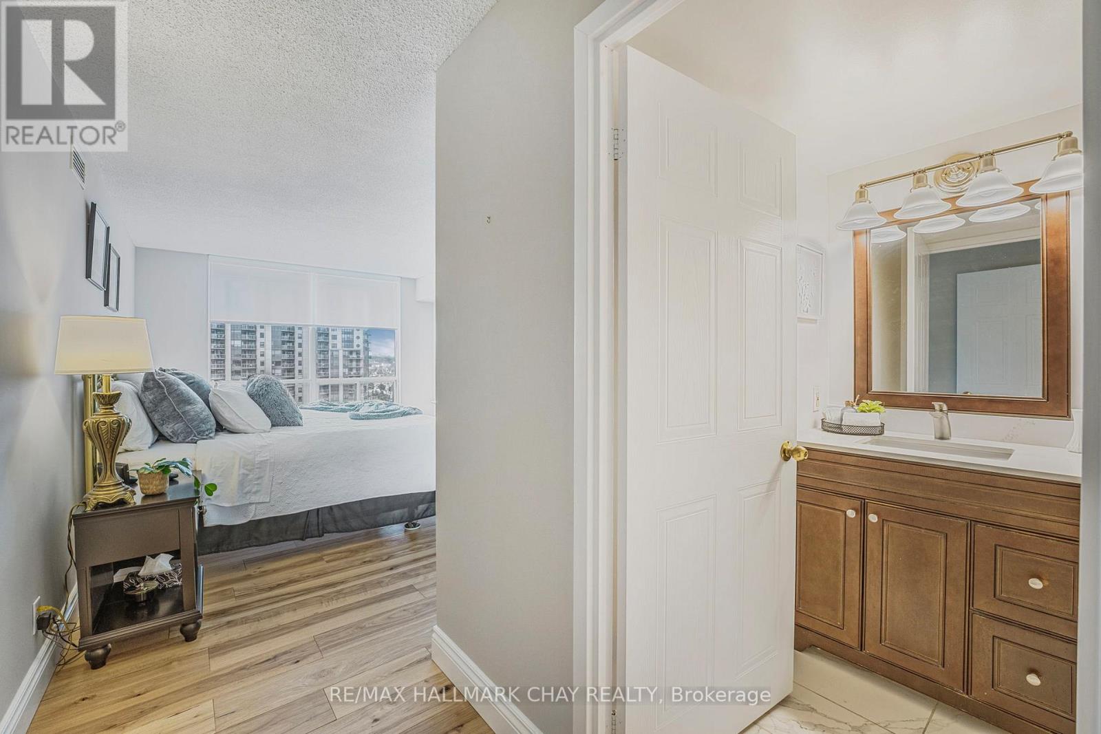 610 - 65 Ellen Street, Barrie, Ontario  L4N 3A5 - Photo 19 - S12745080