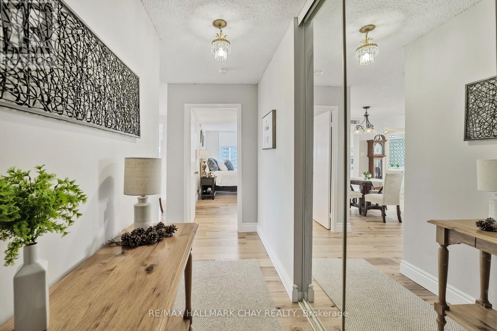 610 - 65 Ellen Street, Barrie, Ontario  L4N 3A5 - Photo 5 - S12745080