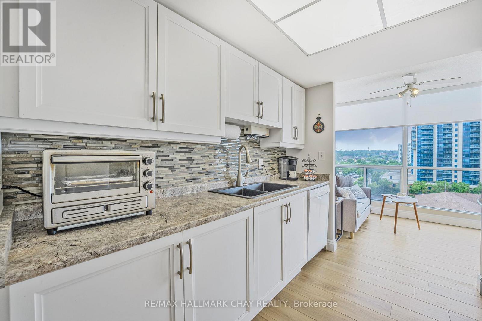 610 - 65 Ellen Street, Barrie, Ontario  L4N 3A5 - Photo 8 - S12745080